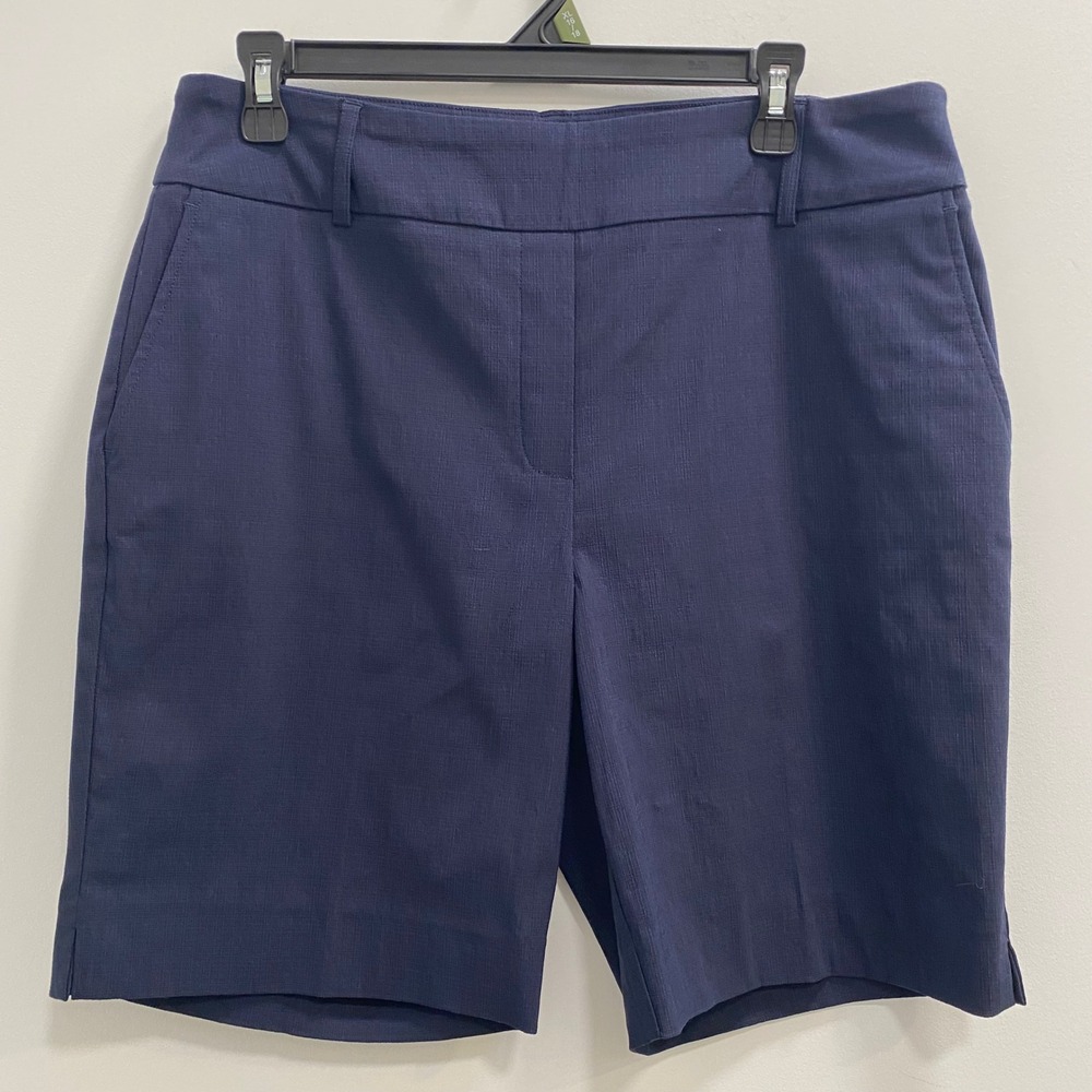 Hilary Radley Shorts Womens Large Navy Blue Preppy Textured Stretch Bermuda
